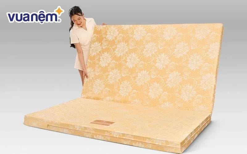 Nệm gấp 2 gọn gàng, linh hoạt di chuyển