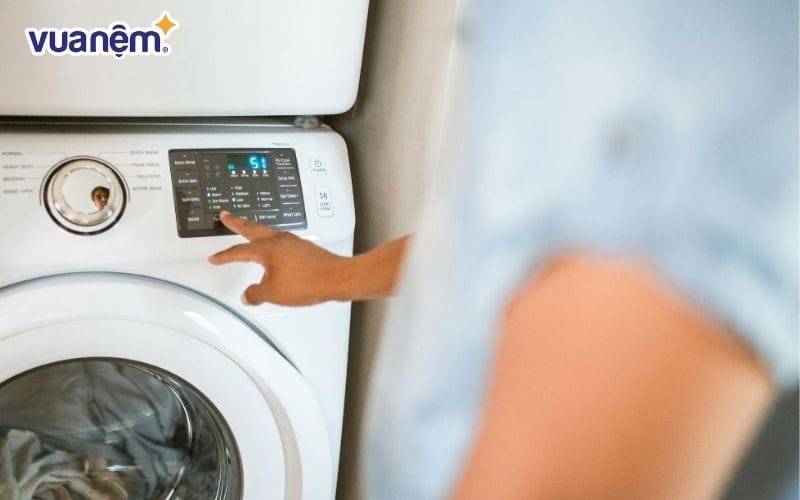 Cách giặt chiếu điều hòa bằng máy