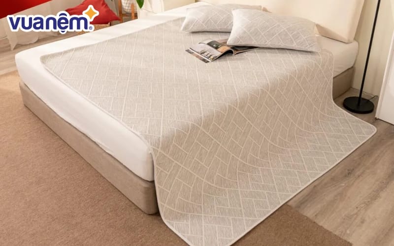 Chiếu điều hoà cao su non giúp nâng đỡ cơ thể, êm ái, chống xe dịch hiệu quả