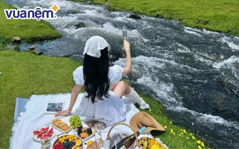 Mơ thấy đi du lịch cùng gia đình phản ánh sự gắn kết và cảm giác thuộc về