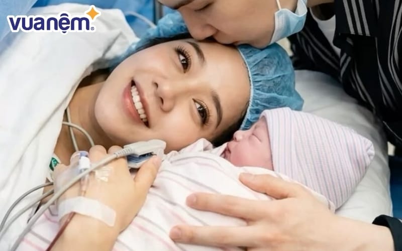 Ý nghĩa giấc mơ thấy sinh con