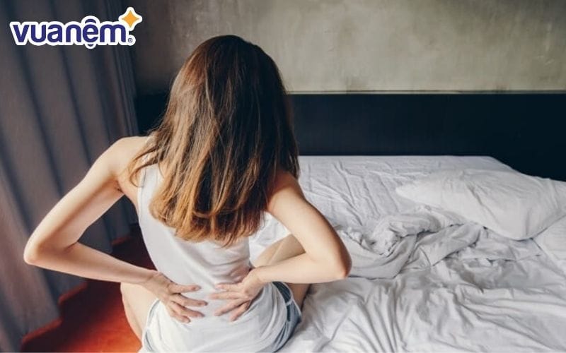 Đau lưng - Dấu hiệu ngủ trên nệm không phù hợp