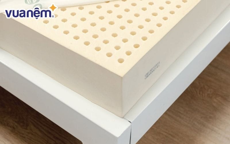 Không thể nhìn độ dày nệm để đánh giá chất lượng