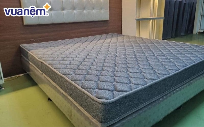 Đệm bông ép trần foam FourD 2M