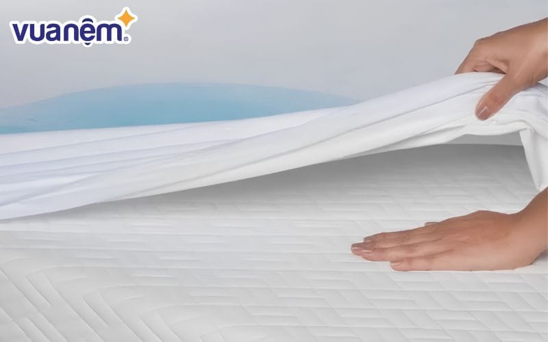 Nệm cao su có thấm nước không?