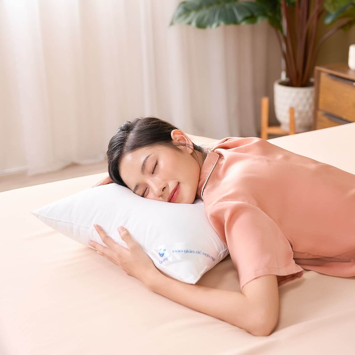 Gối lông vũ Goodnight Mochi siêu êm chuẩn khách sạn 5 sao (chỉ bán Online)