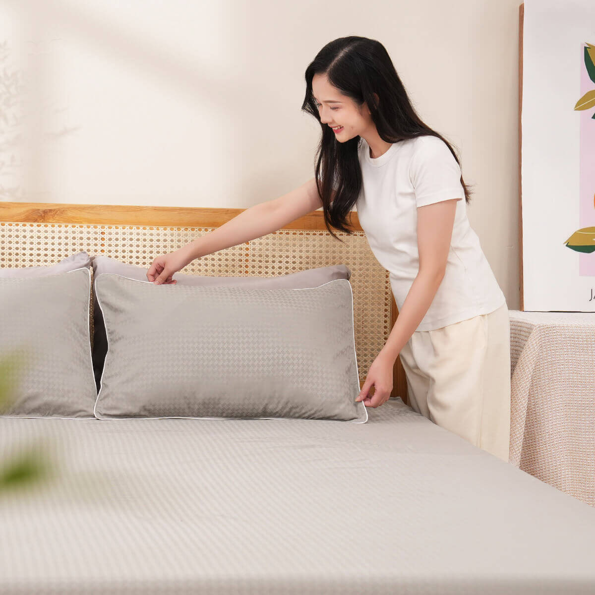 Bộ ga chun polyester gấm Amando Ellie đơn sắc 4 chi tiết Màu Xám - Thumbnail